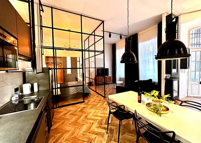 Deak Central Loft